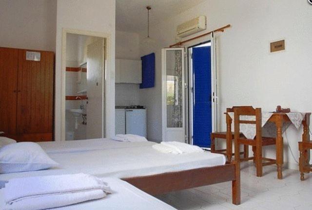 Amfitrion Hotel Vári Pokój zdjęcie