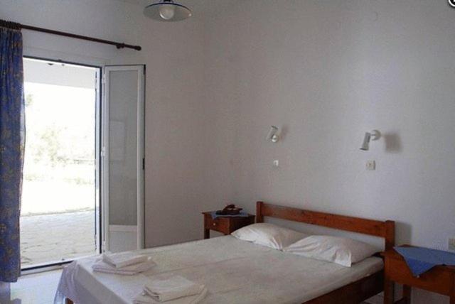 Amfitrion Hotel Vári Pokój zdjęcie